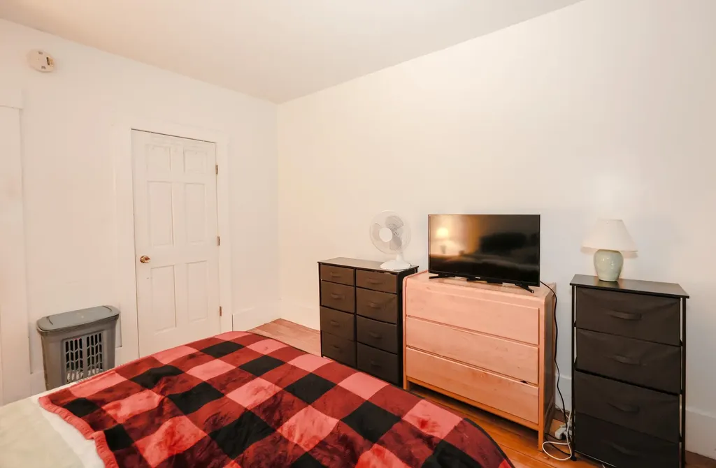 14 Chestnut Street Pittsfield NH 03263