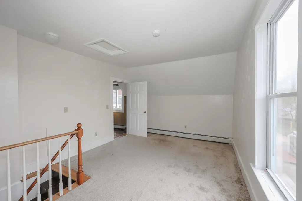 14 Chestnut Street Pittsfield NH 03263