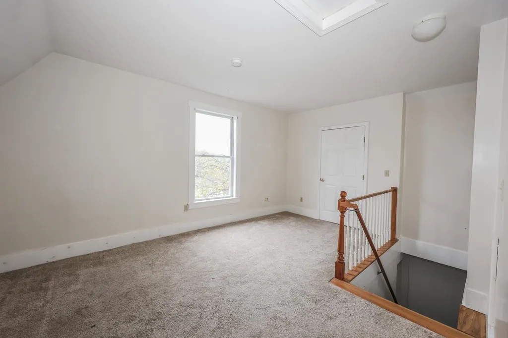 14 Chestnut Street Pittsfield NH 03263