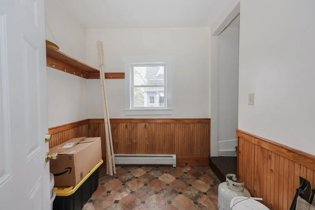 14 Chestnut Street Pittsfield NH 03263