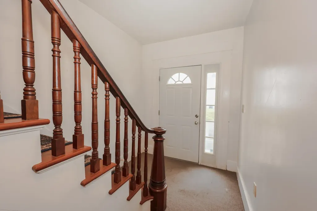14 Chestnut Street Pittsfield NH 03263