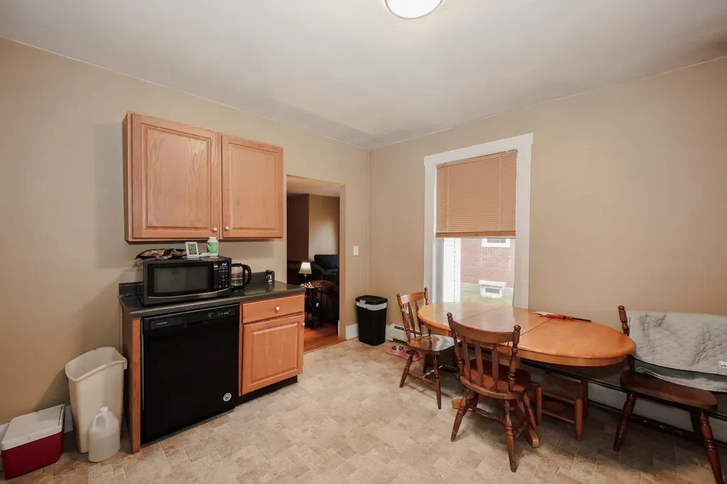 14 Chestnut Street Pittsfield NH 03263