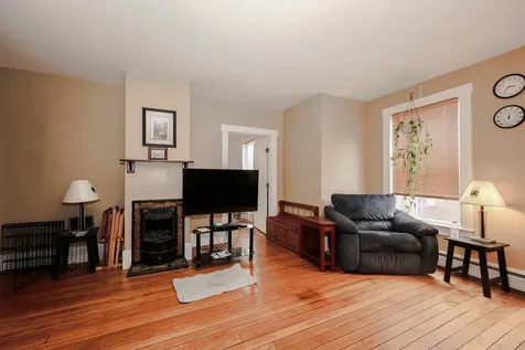 14 Chestnut Street Pittsfield NH 03263