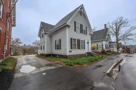 14 Chestnut Street Pittsfield NH 03263