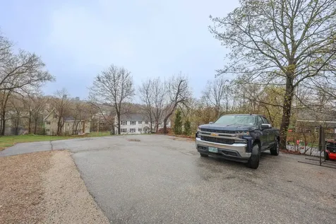 14 Chestnut Street Pittsfield NH 03263
