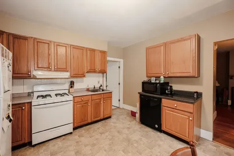 14 Chestnut Street Pittsfield NH 03263