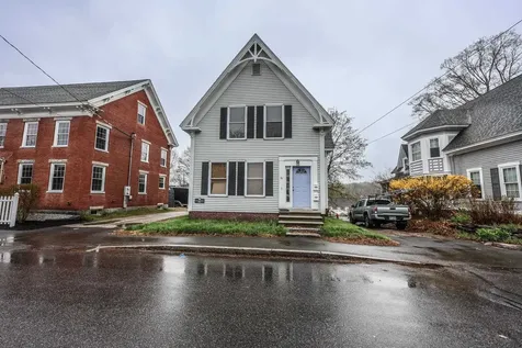 14 Chestnut Street Pittsfield NH 03263