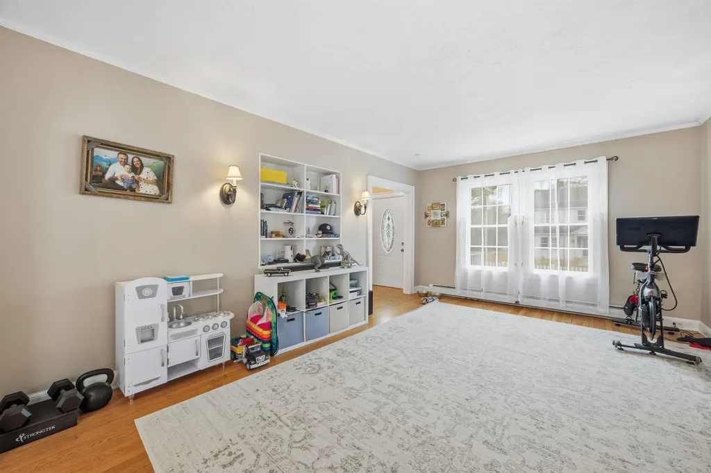 2 Garland Street Plymouth NH 03264