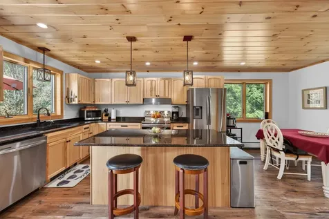 10 Mount Lafayette Way Bethlehem NH 03574