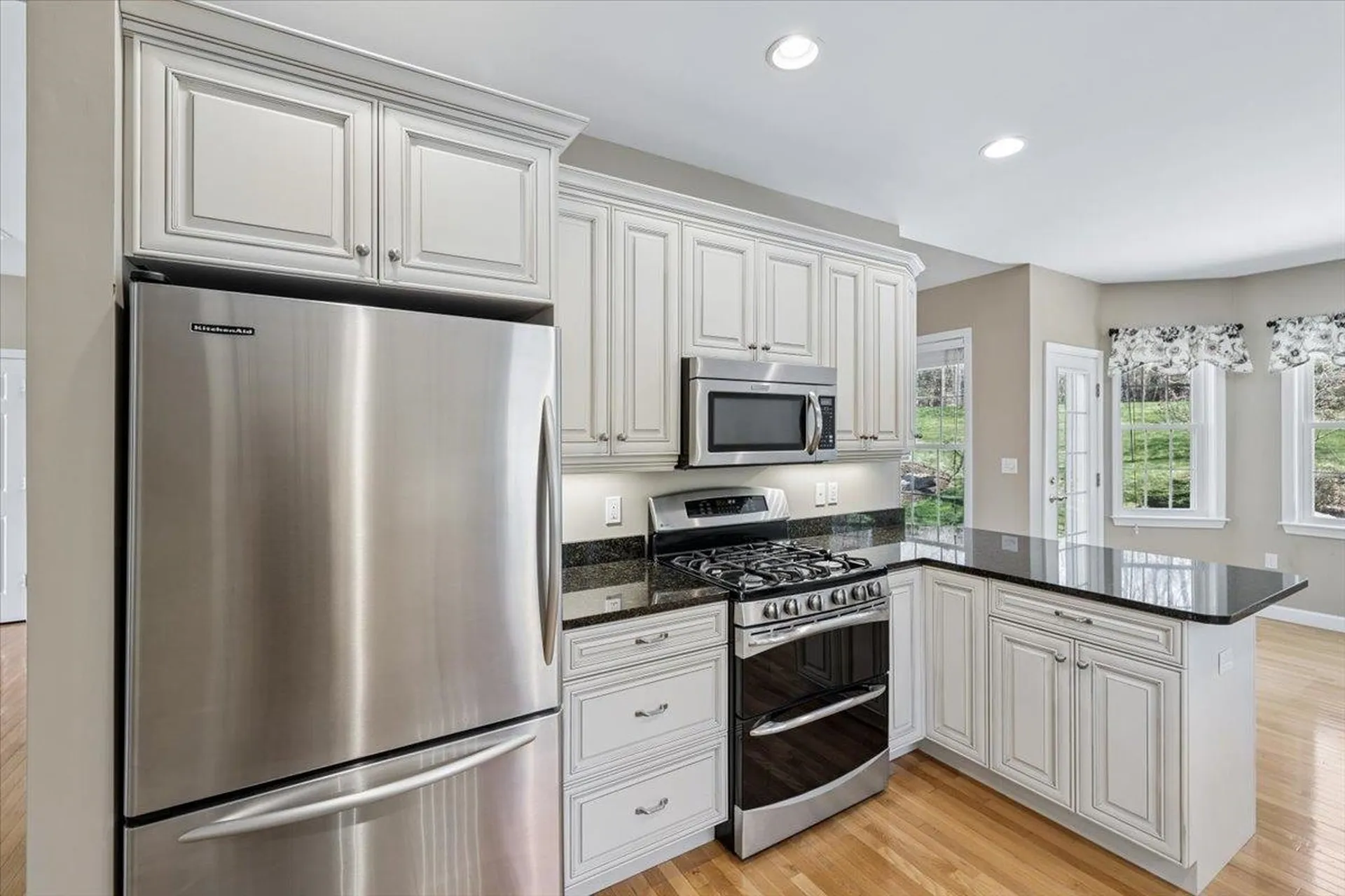 32 White Pine Lane Manchester NH 03102