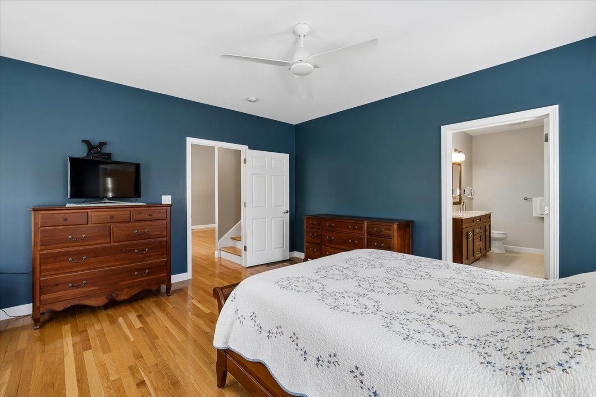 32 White Pine Lane Manchester NH 03102