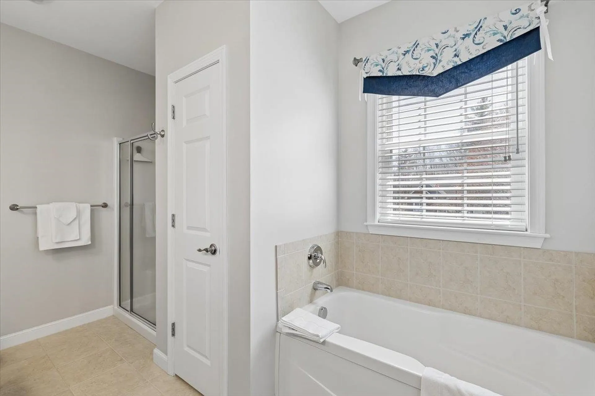 32 White Pine Lane Manchester NH 03102