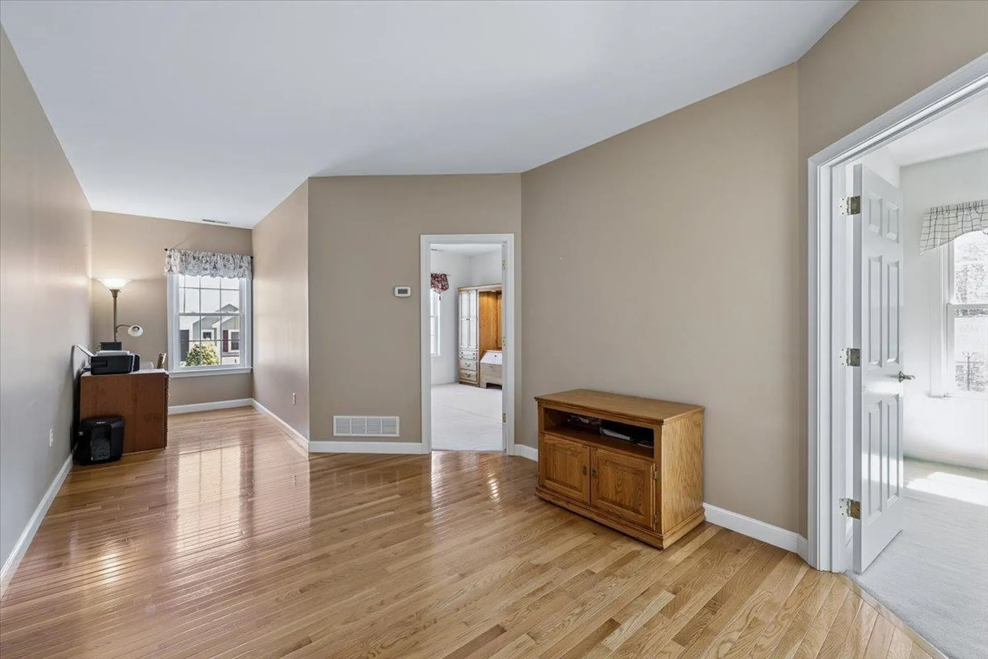 32 White Pine Lane Manchester NH 03102