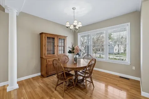 32 White Pine Lane Manchester NH 03102
