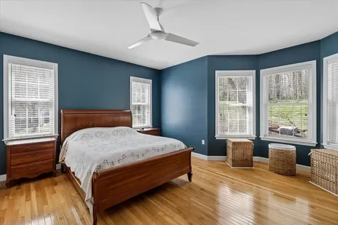32 White Pine Lane Manchester NH 03102