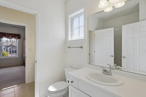32 White Pine Lane Manchester NH 03102