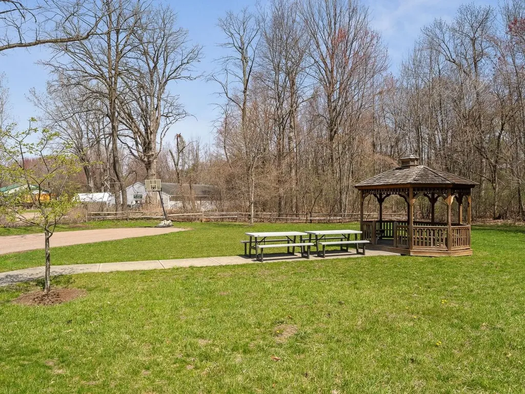 34 Brooke Lane Colchester VT 05446