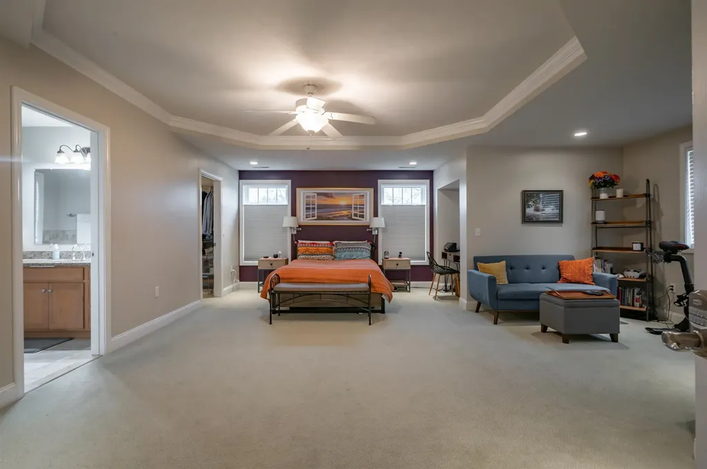 2 Lowther Place Nashua NH 03062
