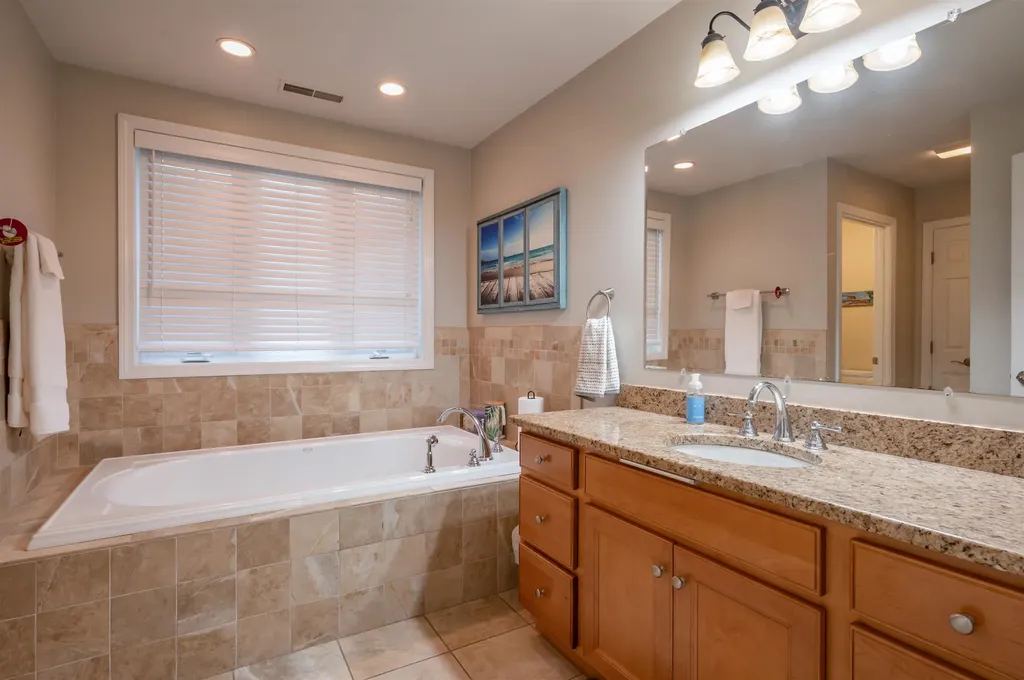2 Lowther Place Nashua NH 03062
