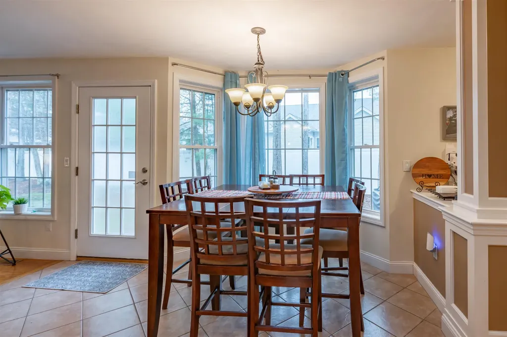 2 Lowther Place Nashua NH 03062