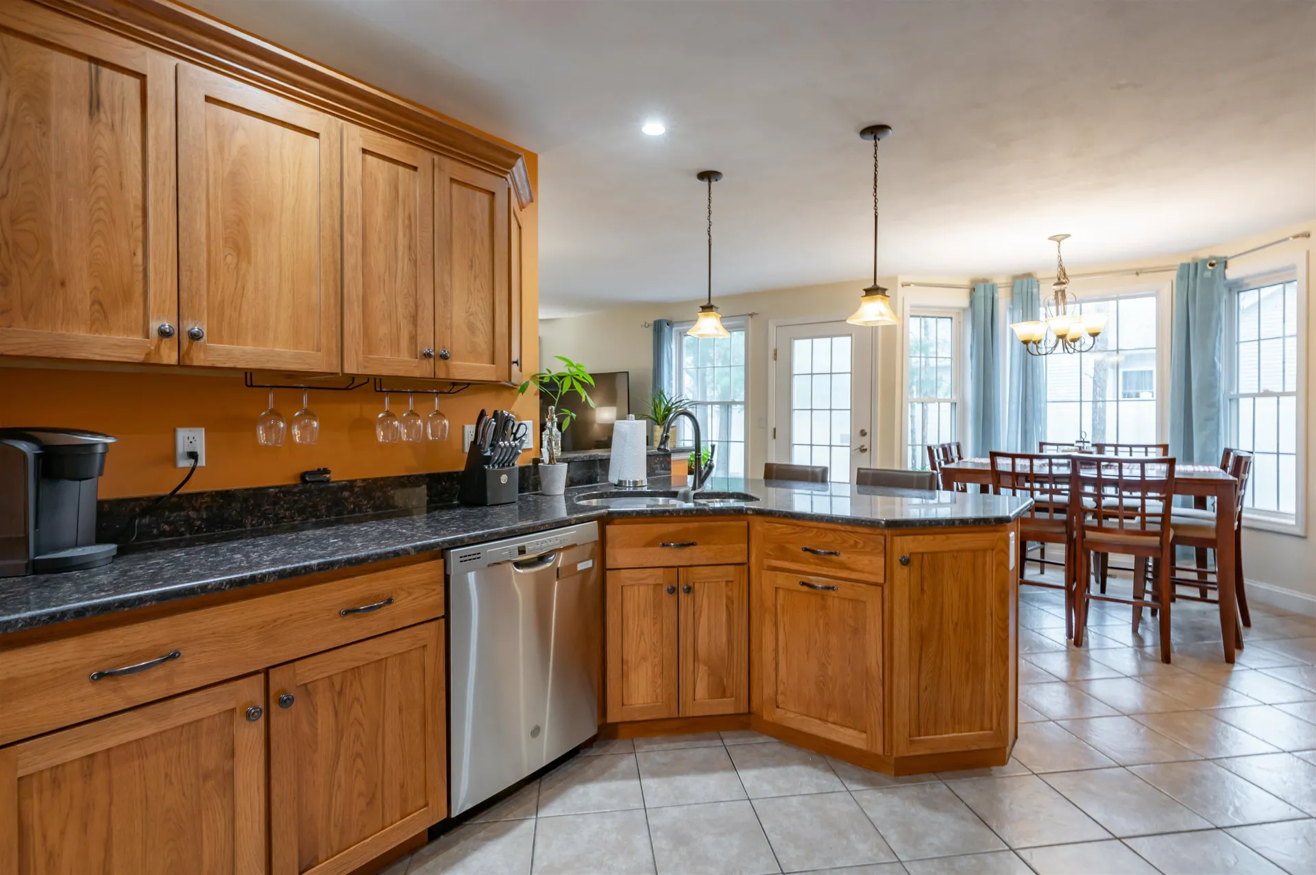 2 Lowther Place Nashua NH 03062