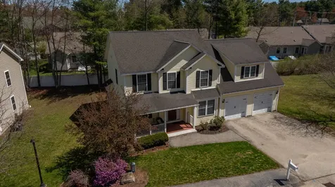 2 Lowther Place Nashua NH 03062