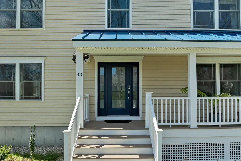 40 Mary Ann Avenue Salem NH 03079