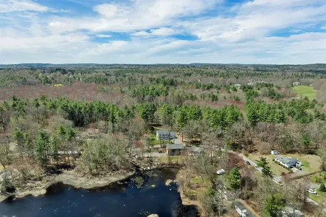 40 Mary Ann Avenue Salem NH 03079