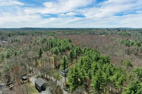 40 Mary Ann Avenue Salem NH 03079