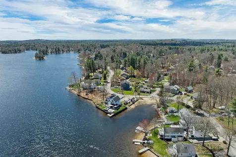 40 Mary Ann Avenue Salem NH 03079