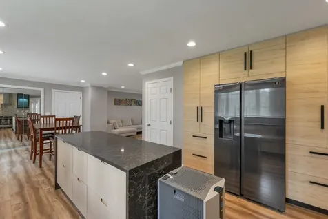 40 Mary Ann Avenue Salem NH 03079
