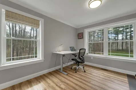40 Mary Ann Avenue Salem NH 03079