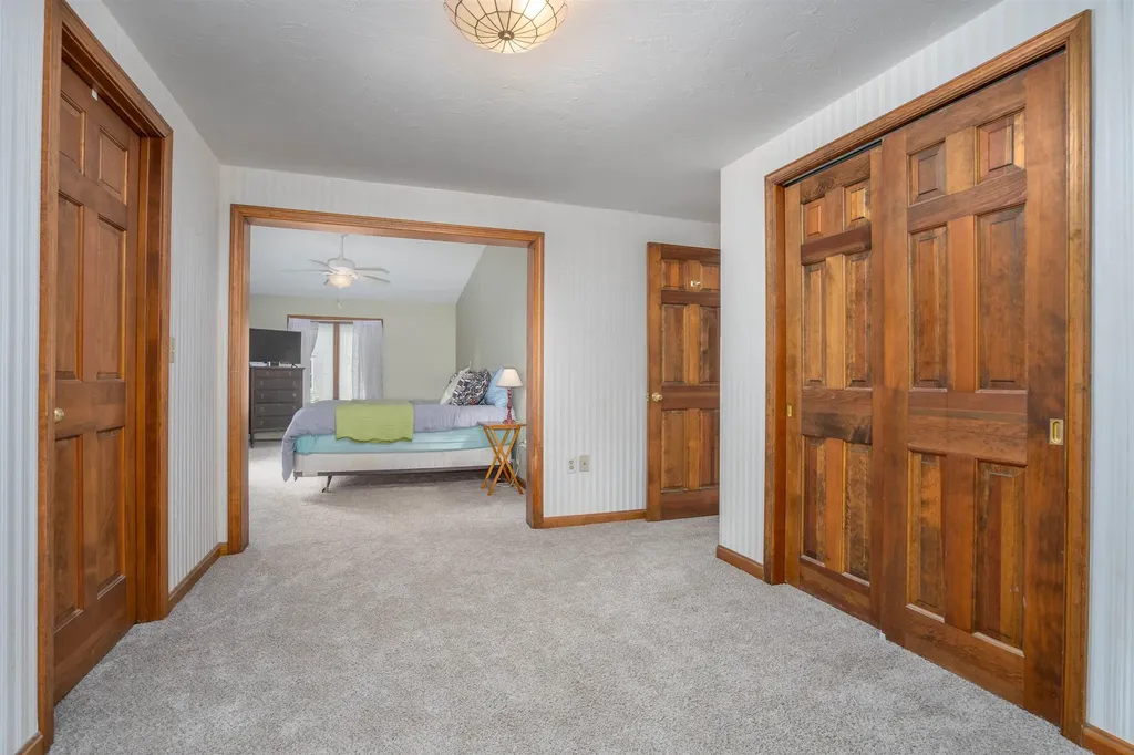 25 Oak Hill Drive Loudon NH 03307