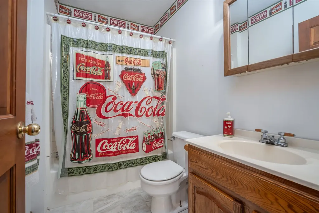 25 Oak Hill Drive Loudon NH 03307