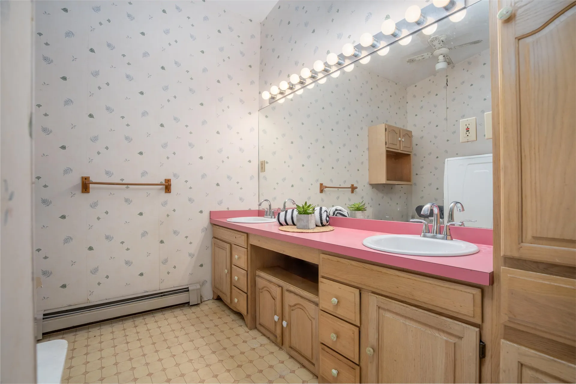 25 Oak Hill Drive Loudon NH 03307