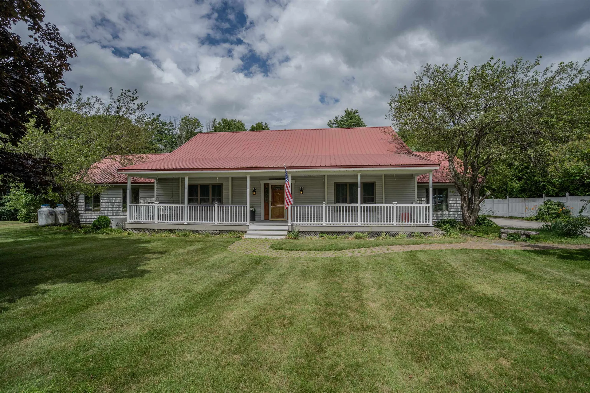 25 Oak Hill Drive Loudon NH 03307