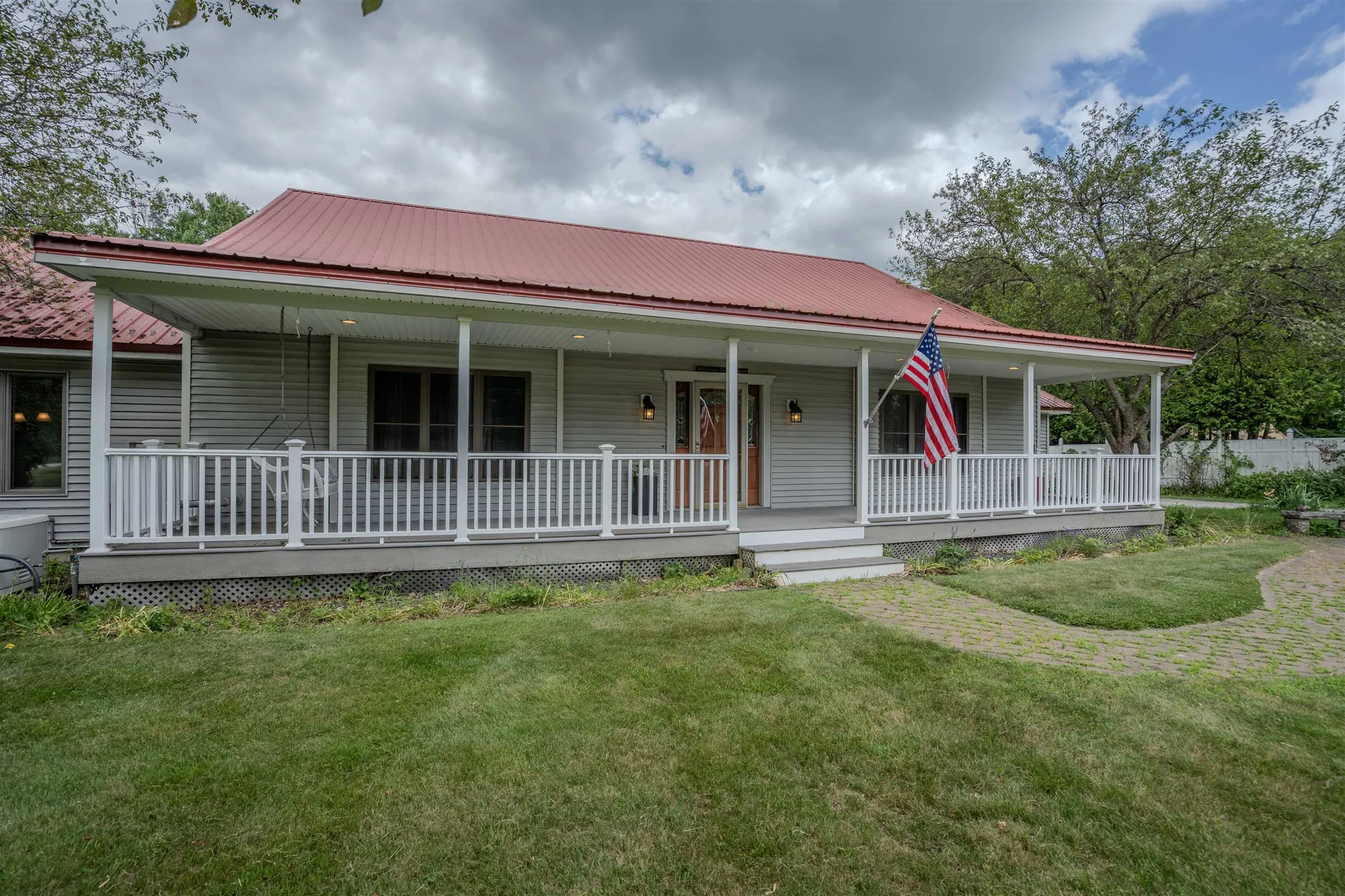 25 Oak Hill Drive Loudon NH 03307