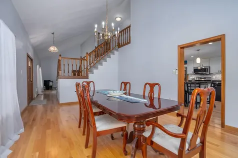 25 Oak Hill Drive Loudon NH 03307