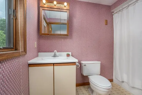 25 Oak Hill Drive Loudon NH 03307