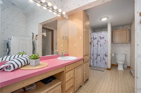 25 Oak Hill Drive Loudon NH 03307
