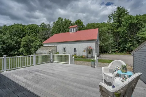 25 Oak Hill Drive Loudon NH 03307