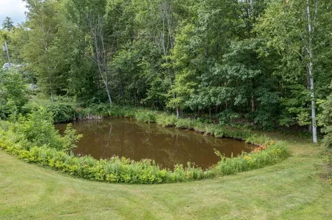 25 Oak Hill Drive Loudon NH 03307