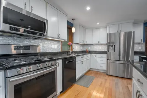25 Oak Hill Drive Loudon NH 03307