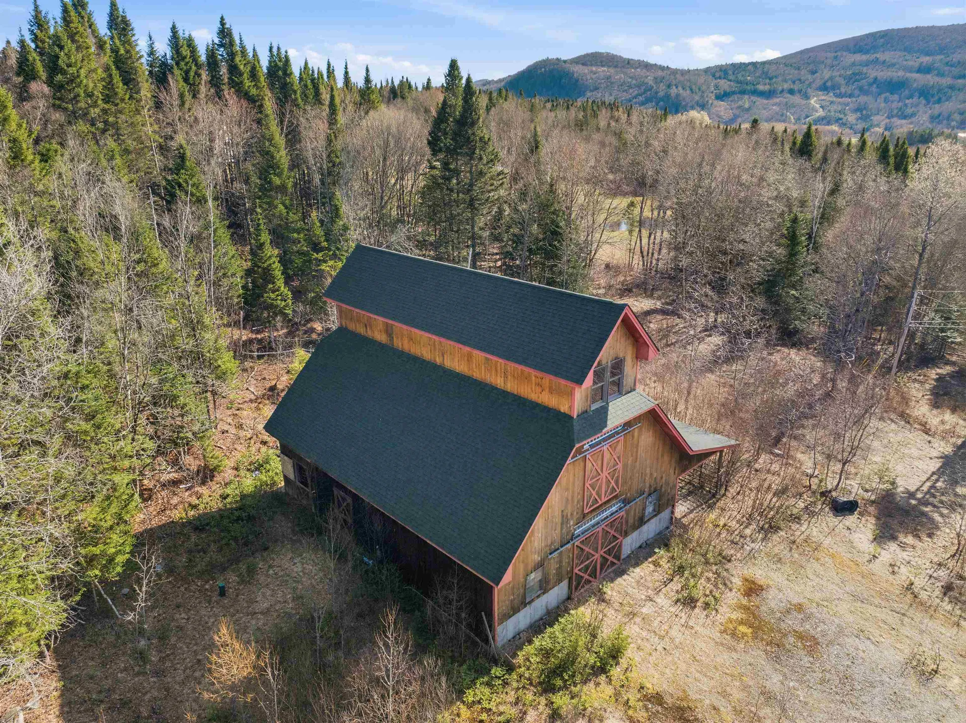 1660 Halls Stream Road Pittsburg NH 03592