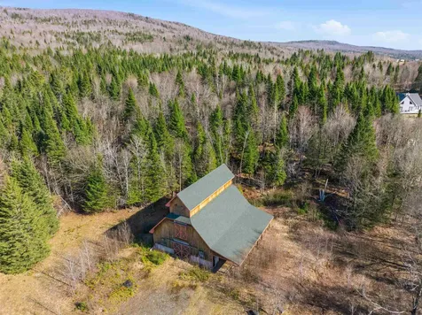 1660 Halls Stream Road Pittsburg NH 03592