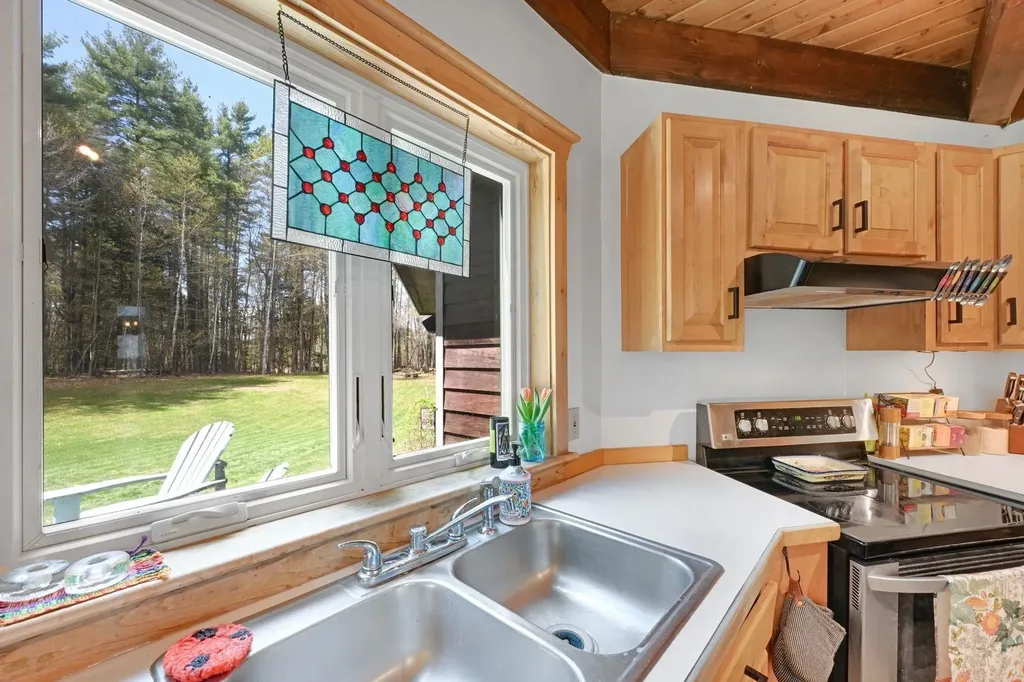 49 View Point Road Putney VT 05346