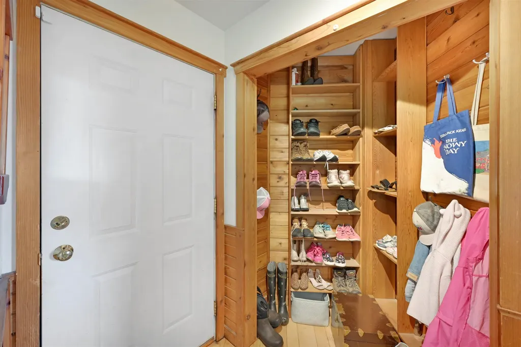 49 View Point Road Putney VT 05346