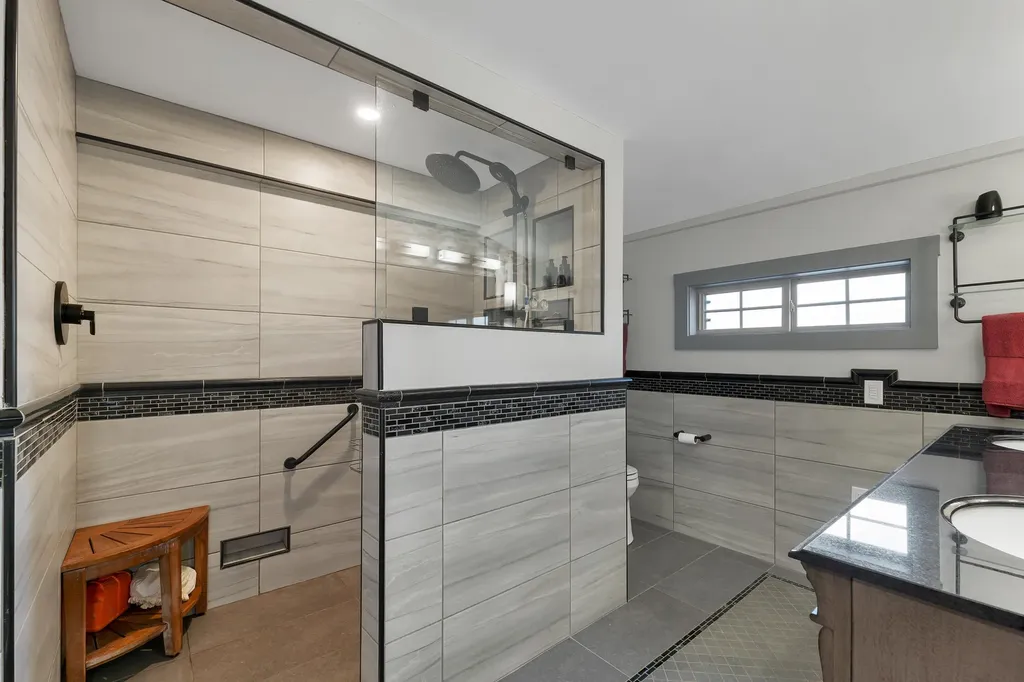 60 Highland Street Plymouth NH 03264