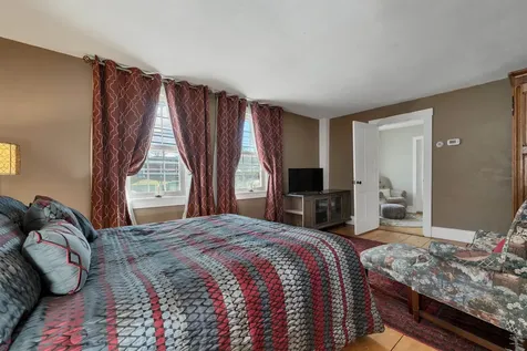 60 Highland Street Plymouth NH 03264