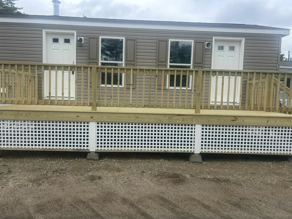1 Wolf Lane Somersworth NH 03878